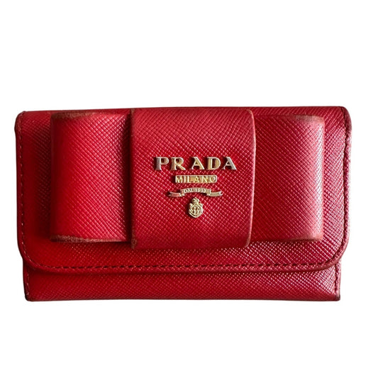 Pre Loved Prada Red Bow Saffiano Leather 6 Ring Keyholder